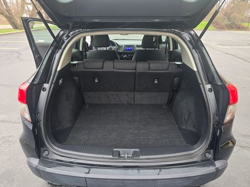 Used 2019 Honda HR-V LX image 28