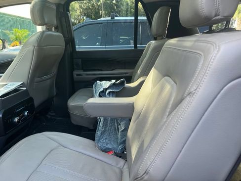 Used 2018 Ford Expedition Max Limited w/ Equipment Group 301A RWD image 6