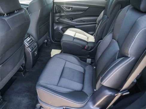 Used 2023 Subaru Ascent Premium w/ Convenience Package AWD/4WD image 17
