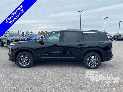 New 2026 Chevrolet Traverse LT image 2
