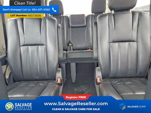 Used 2014 Chrysler Town & Country Touring FWD image 13