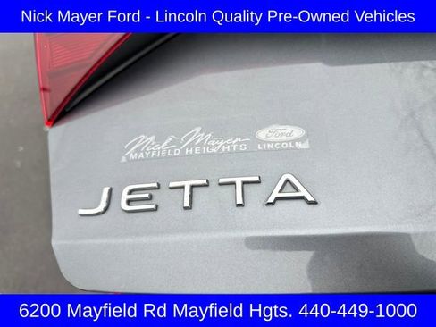 Used 2023 Volkswagen Jetta SE image 16