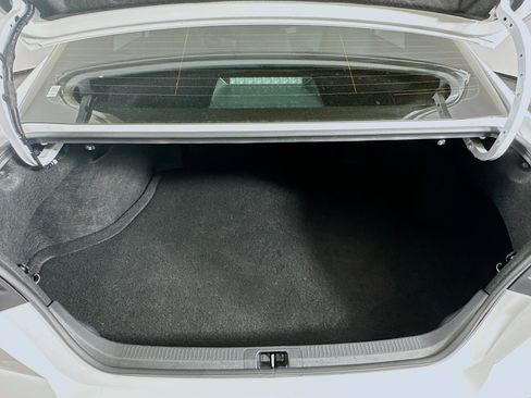 Used 2025 Toyota Camry SE FWD image 29