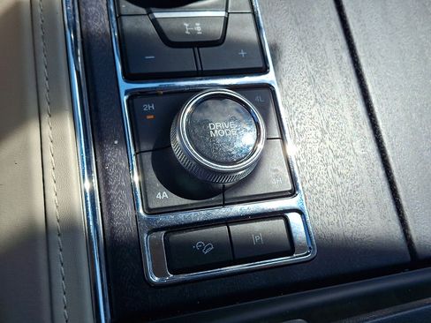 Certified 2023 Ford Expedition Max Platinum AWD/4WD image 29