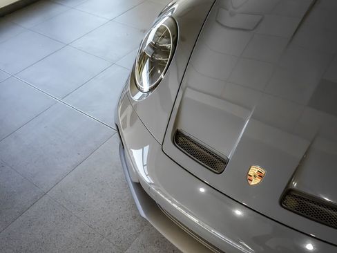 Used 2026 Porsche 911 GT3 RWD image 32
