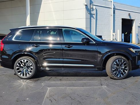New 2026 Volvo XC90 B6 Ultra image 2