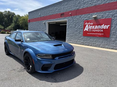 Used 2023 Dodge Charger Scat Pack RWD image 1