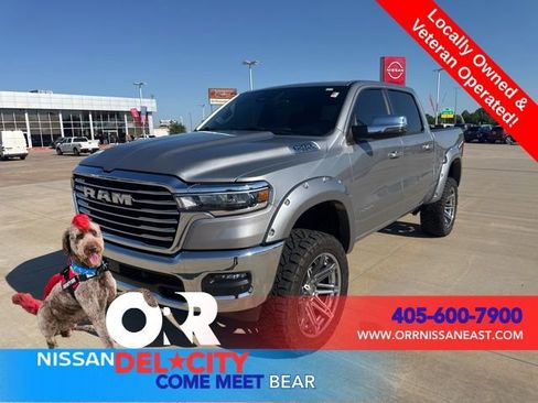 Used 2025 RAM 1500 Laramie AWD/4WD image 1