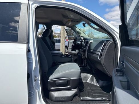 Used 2017 RAM 2500 SLT image 12