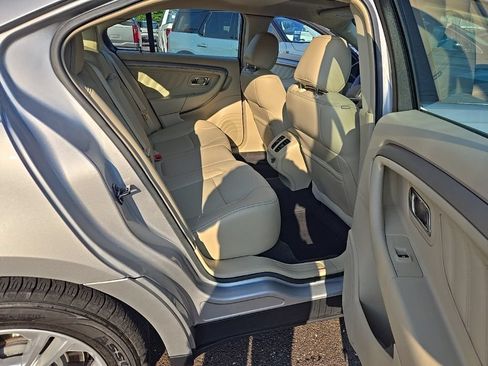Used 2013 Ford Taurus SEL FWD image 14
