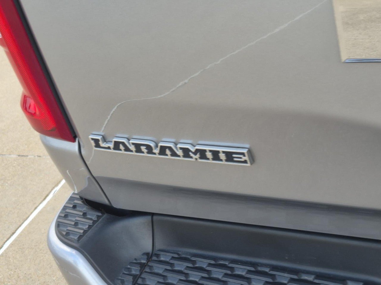 Used 2025 RAM 1500 Laramie w/ Laramie Southwest Edition AWD/4WD image 9