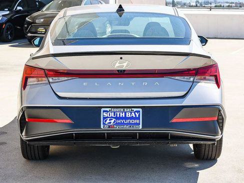 New 2026 Hyundai Elantra SEL Sport Premium FWD image 5