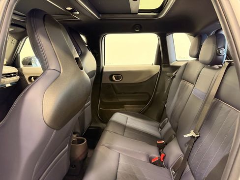 Used 2026 MINI Cooper 4-Door Hardtop image 21