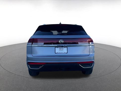 Used 2025 Volkswagen Atlas Cross Sport SE image 12