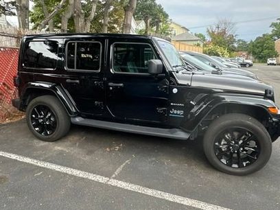 Used 2024 Jeep Wrangler Unlimited Sahara w/ Technology Group