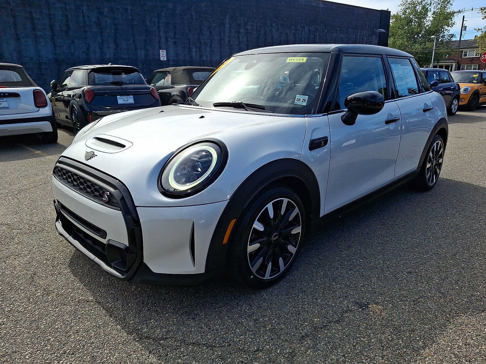 Used 2024 MINI Cooper S FWD image 3