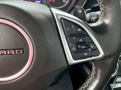 Used 2020 Chevrolet Camaro LT RWD image 18