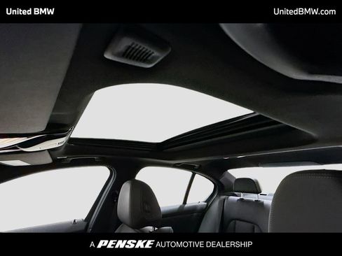 Used 2025 BMW 330i Sedan image 12