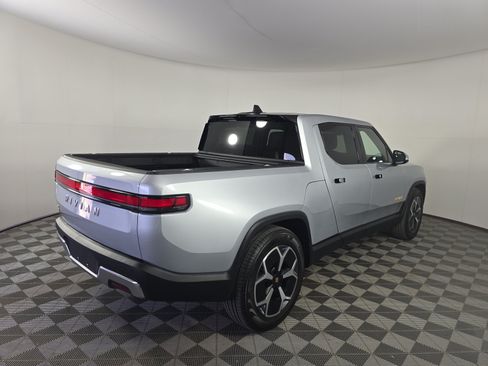 Used 2024 Rivian R1T Adventure AWD/4WD image 5