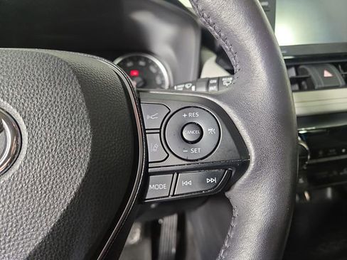 Used 2021 Toyota RAV4 XLE image 23