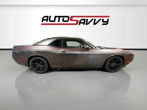 Used 2017 Dodge Challenger R/T w/ Blacktop Package image 8