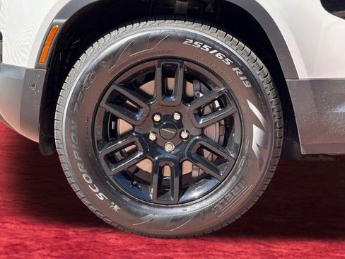 New 2026 Land Rover Defender 110 S image 11