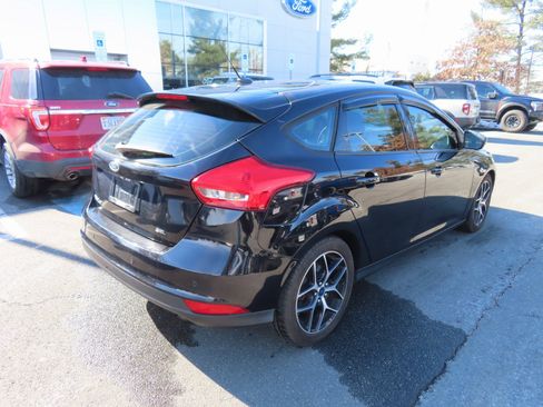 Used 2017 Ford Focus SEL image 5