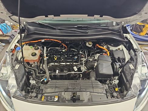 Used 2021 Ford Escape Titanium w/ Titanium Elite Package FWD image 31
