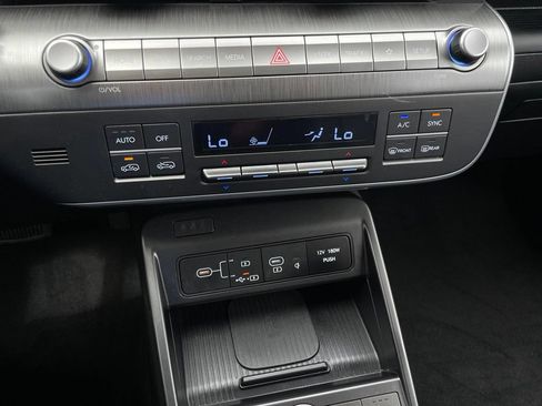 Used 2024 Hyundai Kona Limited AWD/4WD image 18