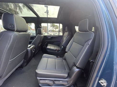 New 2026 Chevrolet Suburban Premier w/ Sun And Tow Package AWD/4WD image 14