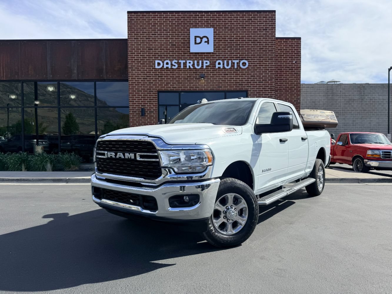 Used 2024 RAM 2500 Big Horn w/ Protection Group AWD/4WD image 1