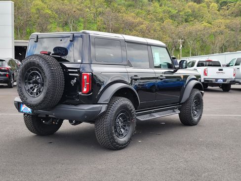 New 2026 Ford Bronco Badlands image 5