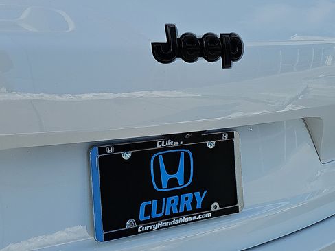 Used 2022 Jeep Grand Cherokee L Laredo image 31