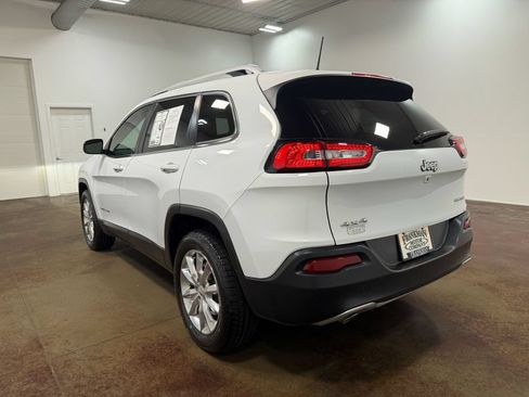 Used 2017 Jeep Cherokee Limited AWD/4WD image 34