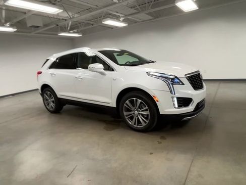 New 2025 Cadillac XT5 Premium Luxury w/ LPO, Floor Liner Package image 49