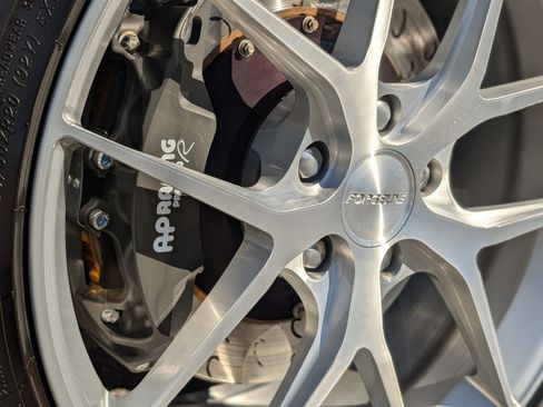 Used 2021 Chevrolet Corvette Stingray w/ Z51 Performance Package image 15