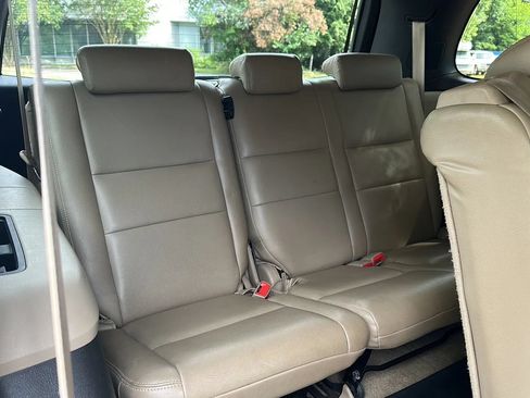 Used 2011 Toyota Sequoia SR5 AWD/4WD image 22