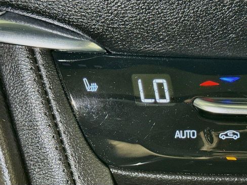 Used 2023 Cadillac XT5 Premium Luxury AWD/4WD image 19