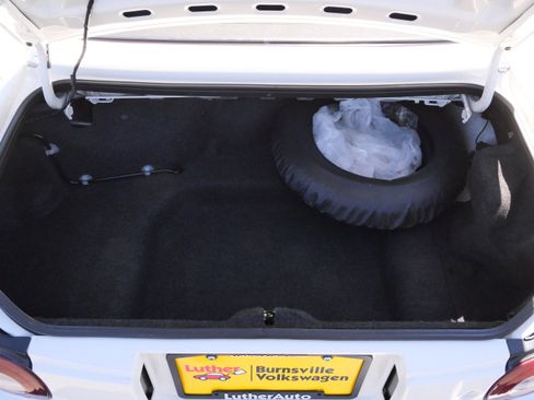 Used 1997 MAZDA MX-5 Miata RWD image 17