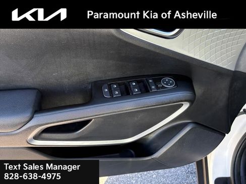 Used 2024 Kia Soul LX w/ Option Group 015 image 22