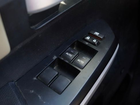 Used 2018 Toyota Tundra Limited w/ Limited Premium Package image 10