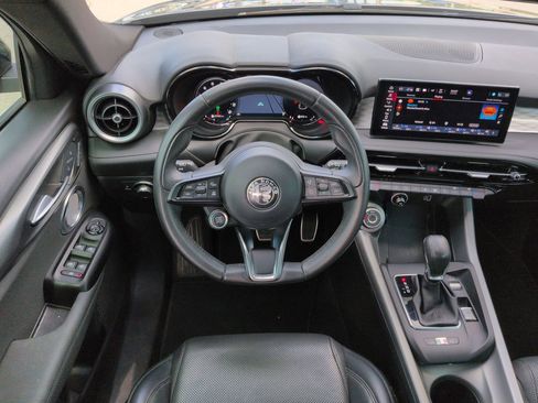 Used 2024 Alfa Romeo Tonale Ti AWD/4WD image 15