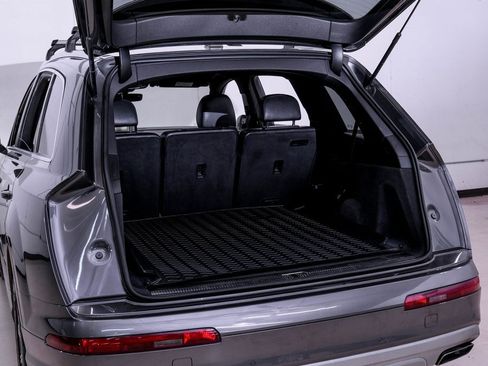 Used 2018 Audi Q7 3.0T Prestige w/ Prestige Package image 66