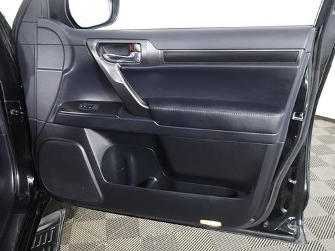 Used 2023 Lexus GX 460 w/ Black Line Special Edition AWD/4WD image 26