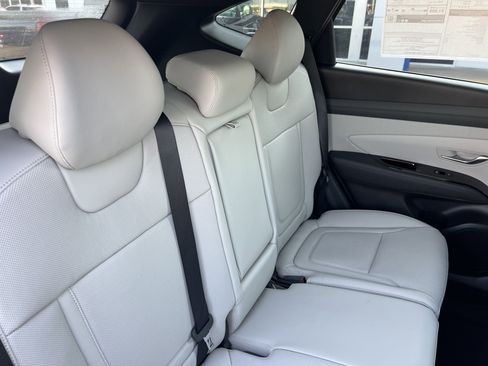 New 2025 Hyundai Tucson Limited image 8