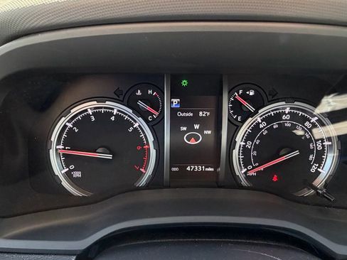 Used 2022 Toyota 4Runner TRD Sport w/ Technology Package AWD/4WD image 9