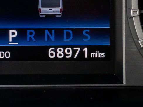 Used 2014 Toyota Tundra SR5 w/ TRD Off Road Package image 17