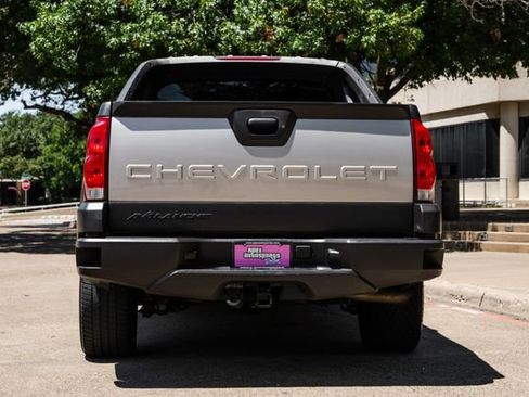 Used 2004 Chevrolet Avalanche 2WD image 15