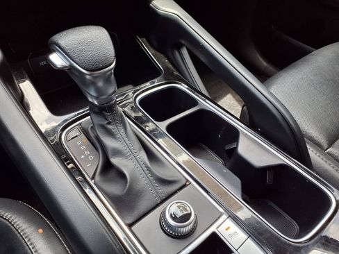 Used 2023 Kia Telluride LX FWD image 19
