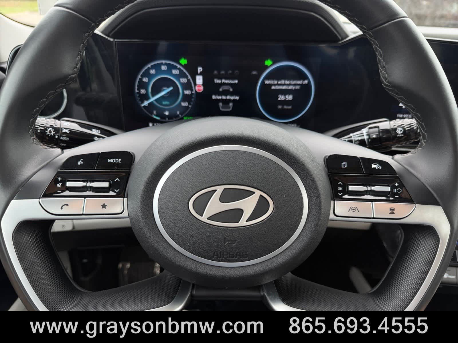 Used 2025 Hyundai Elantra Limited FWD image 24